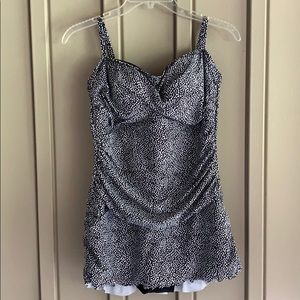 Love My Curves Black & White One Piece Swim Suit size 12